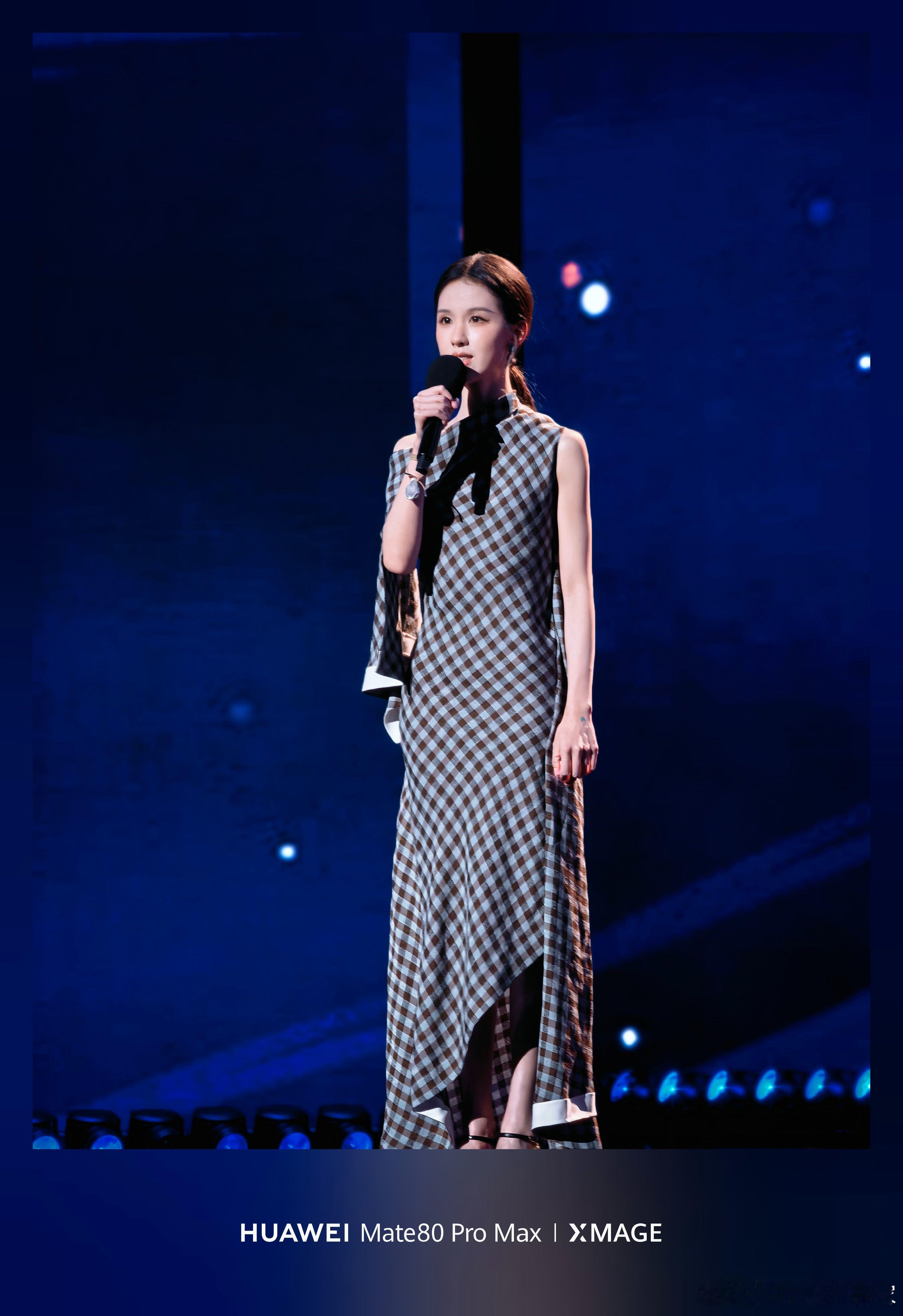 微博之夜最强追星神器我不允许还有人没看过一众明星们在微博之夜用华为Mate 80