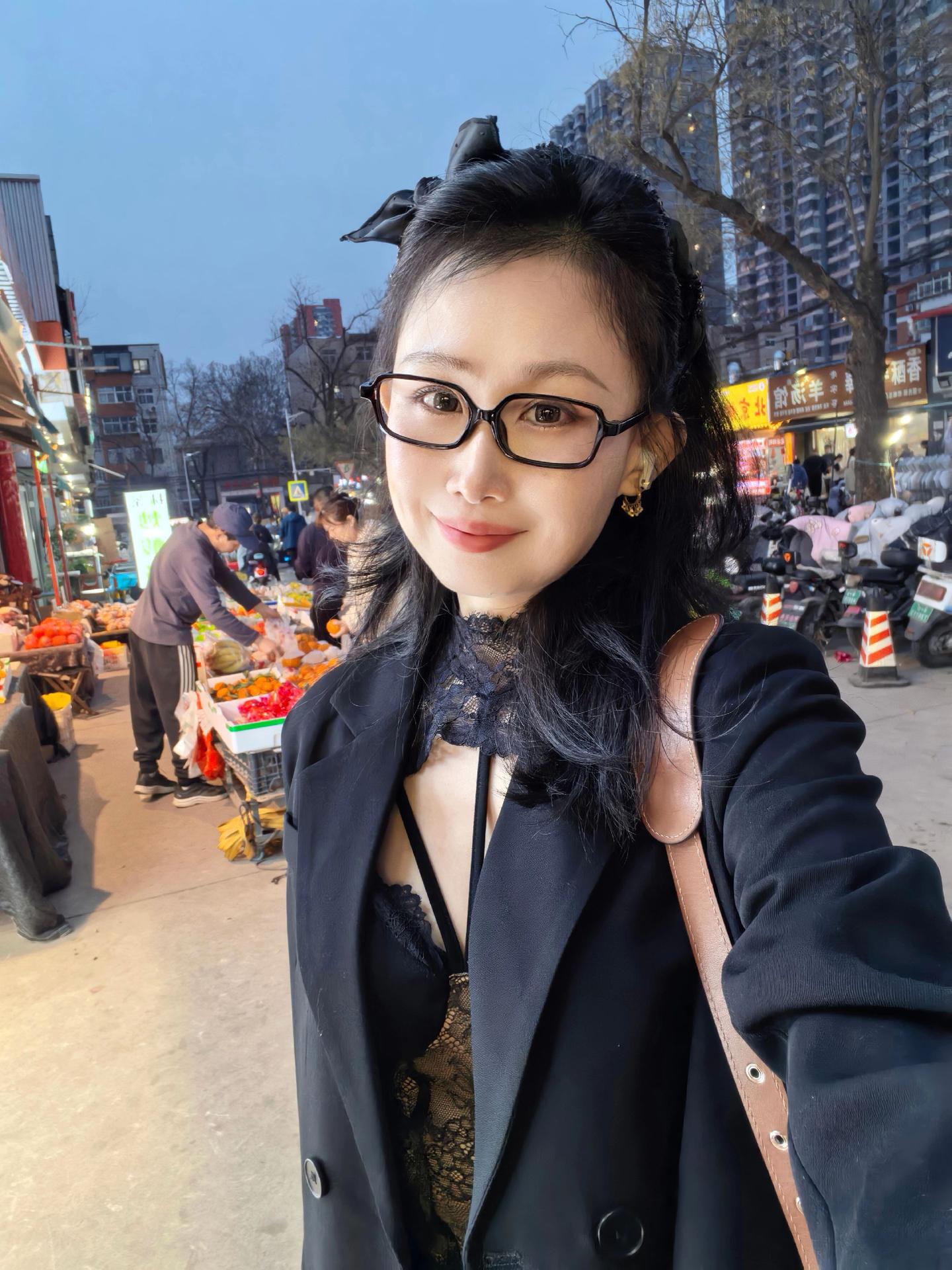 蜜妮。42岁用心感受拥有烟火气的市场