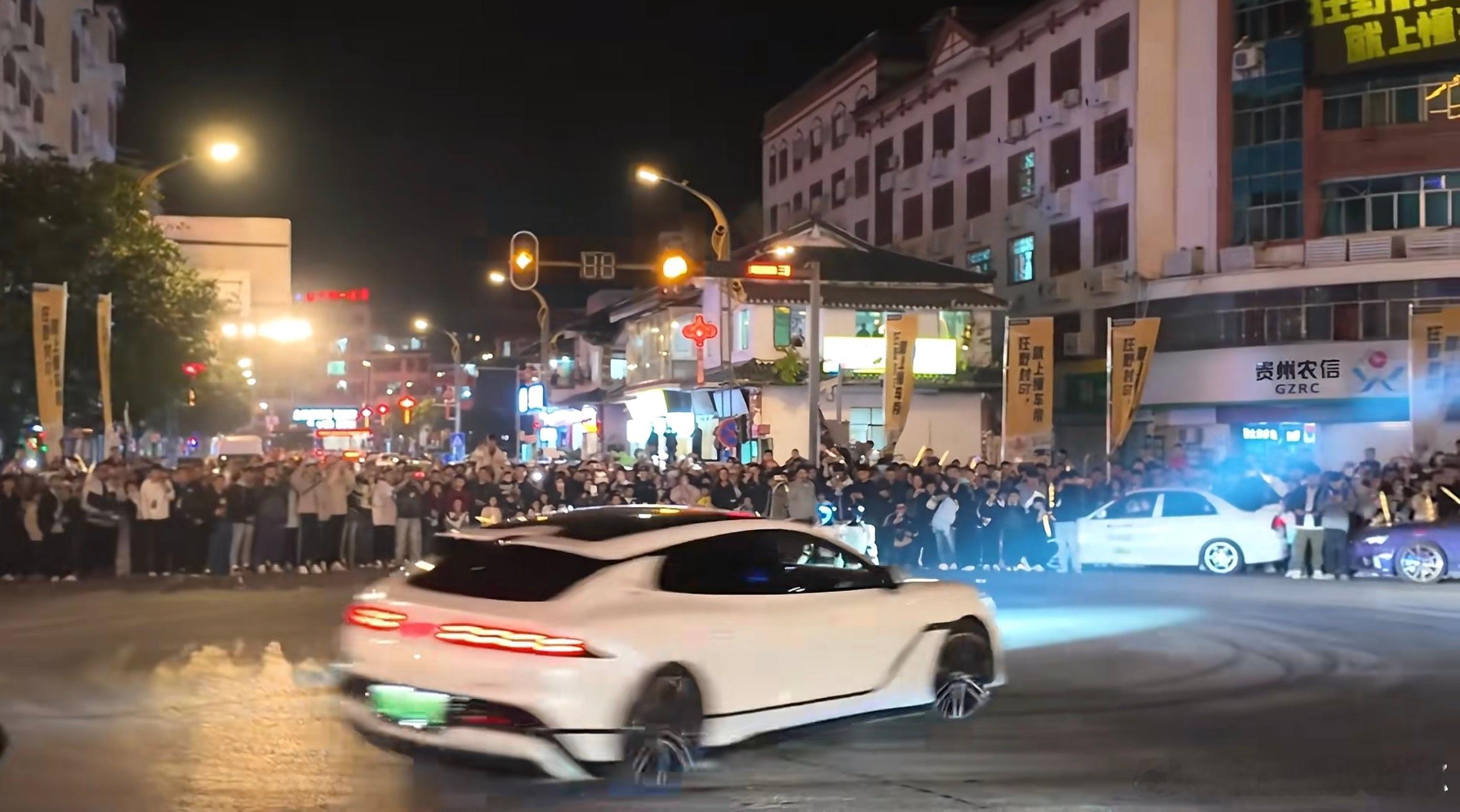 贵州村GT全场唯一原厂，唯一新能源腾势Z9GT彻底火了，据说比开一百场发布会还有