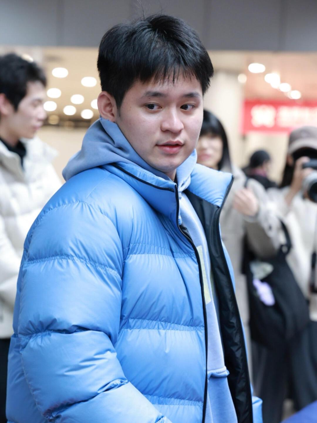 到达北京，沉重的小孩，长大是帅哥和责任感，现在是漂亮的小孩，从来都很好！
石头又