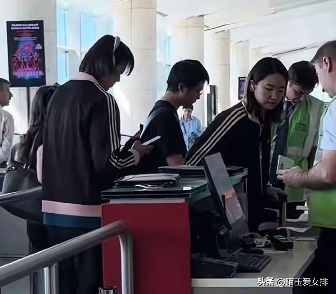 中国女排结束土耳其安卡拉站比赛
返回北京，备战世联赛香港站！
我们知道，前面两站