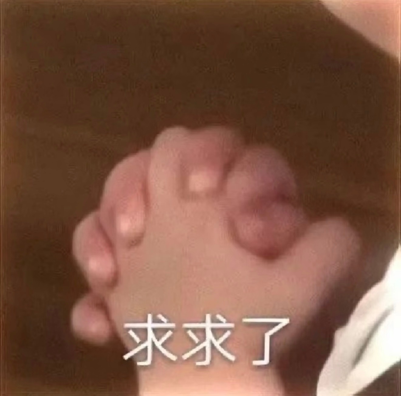 左航晚间更新九宫格天啦噜·「每日检查系统状态」系列，除去特殊日子，这个小左航已经