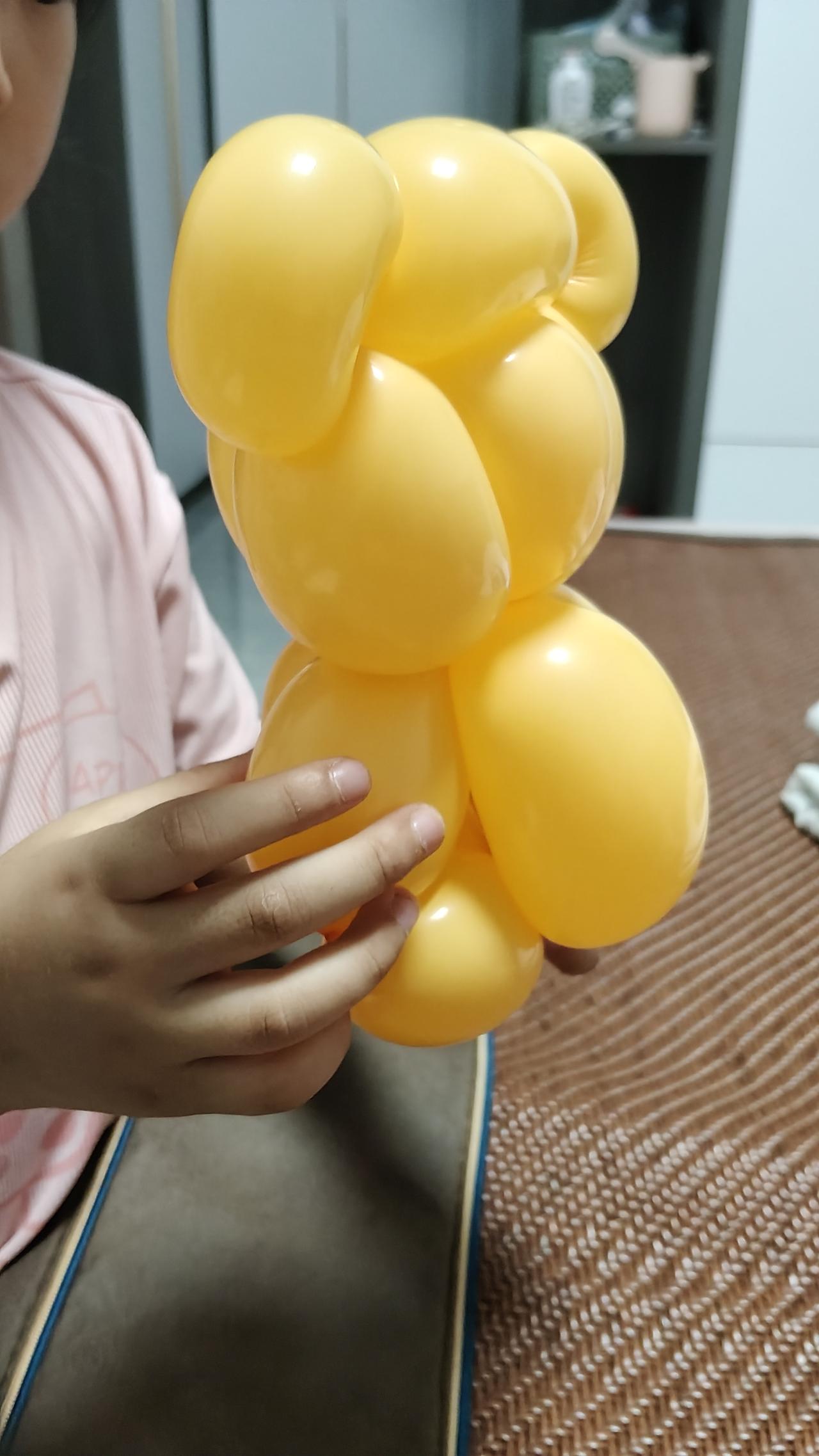 两个年龄相差2个月的小女孩，在去医院体检时候，表现出来的性格差异怎么会这么大？