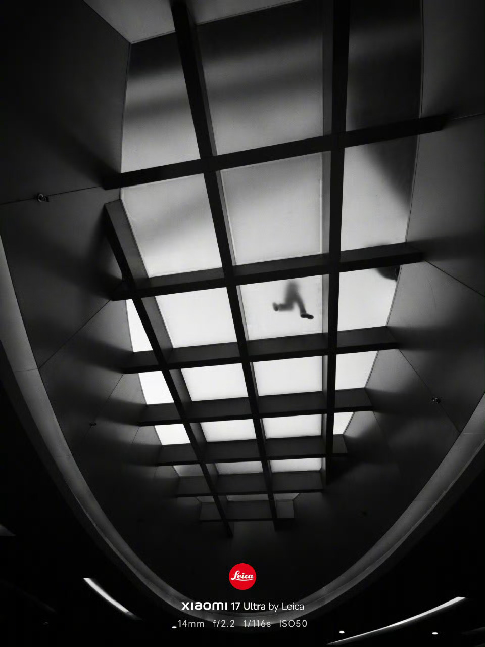 小米17Ultra徕卡版黑银色开售小米17 Ultra徕卡版黑银色今天开售，我蹲