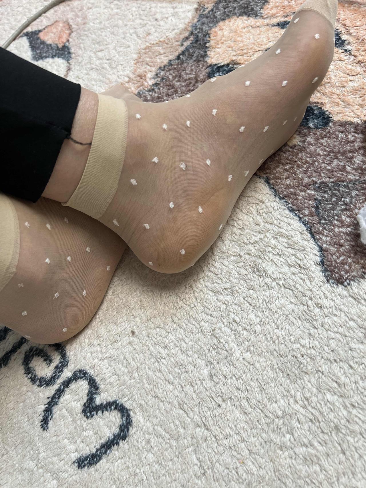 女生的一条丝袜可以穿多久呢质量好的多穿两天
