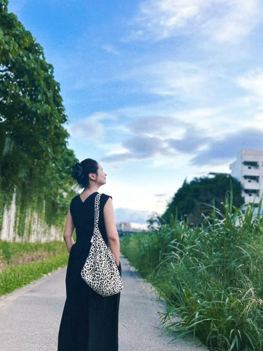 人生最大的绝望是活不成理想的自己，最大的幸福是用自己的方式活着。对幸福的感悟 这