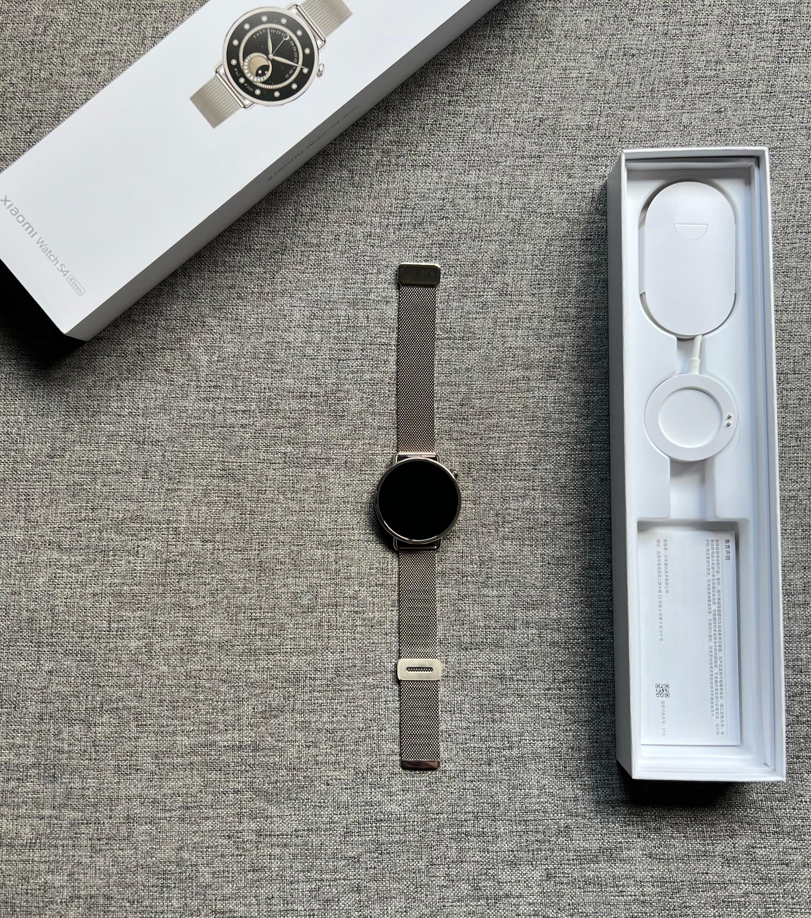 小米Watch S4 41mm GPS 流沙金 米兰尼斯表带，屏幕完美，外壳小划