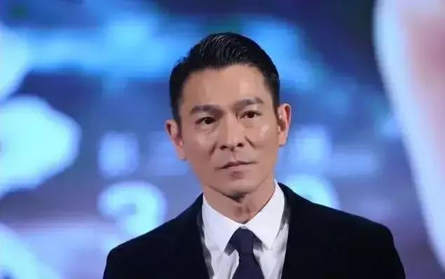 张学友60+巡回演唱会现在已经过50场了。香港红馆还有10场，张学友2023年主