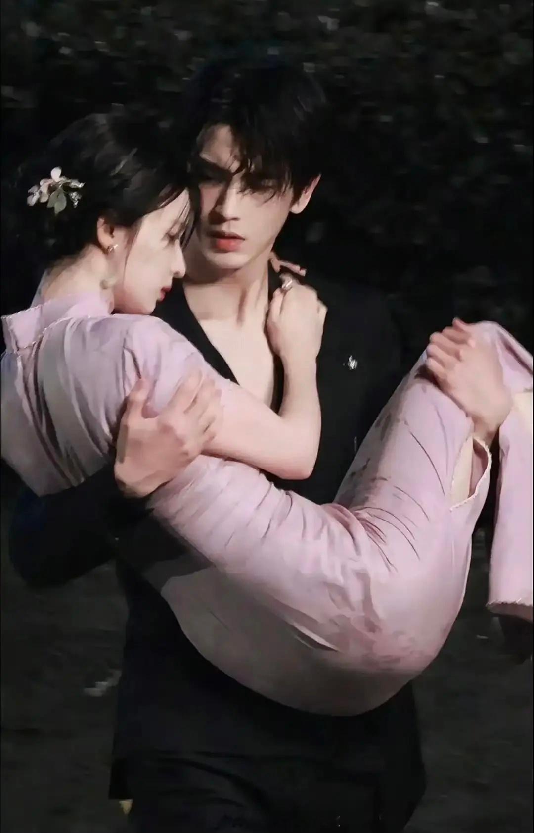 张凌赫、丞磊、敖瑞鹏，男明星公主抱，你们喜欢哪一款？这一秒过火 不二之臣 玉簟秋