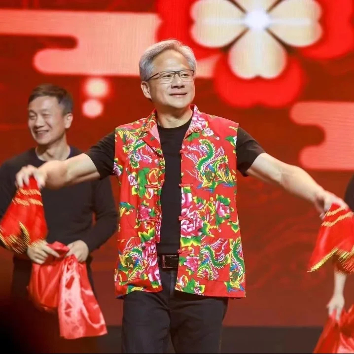 黄仁勋低调会见多位青年科技人才谁懂啊！知名企业家黄仁勋来华不搞大排场，低调会见多