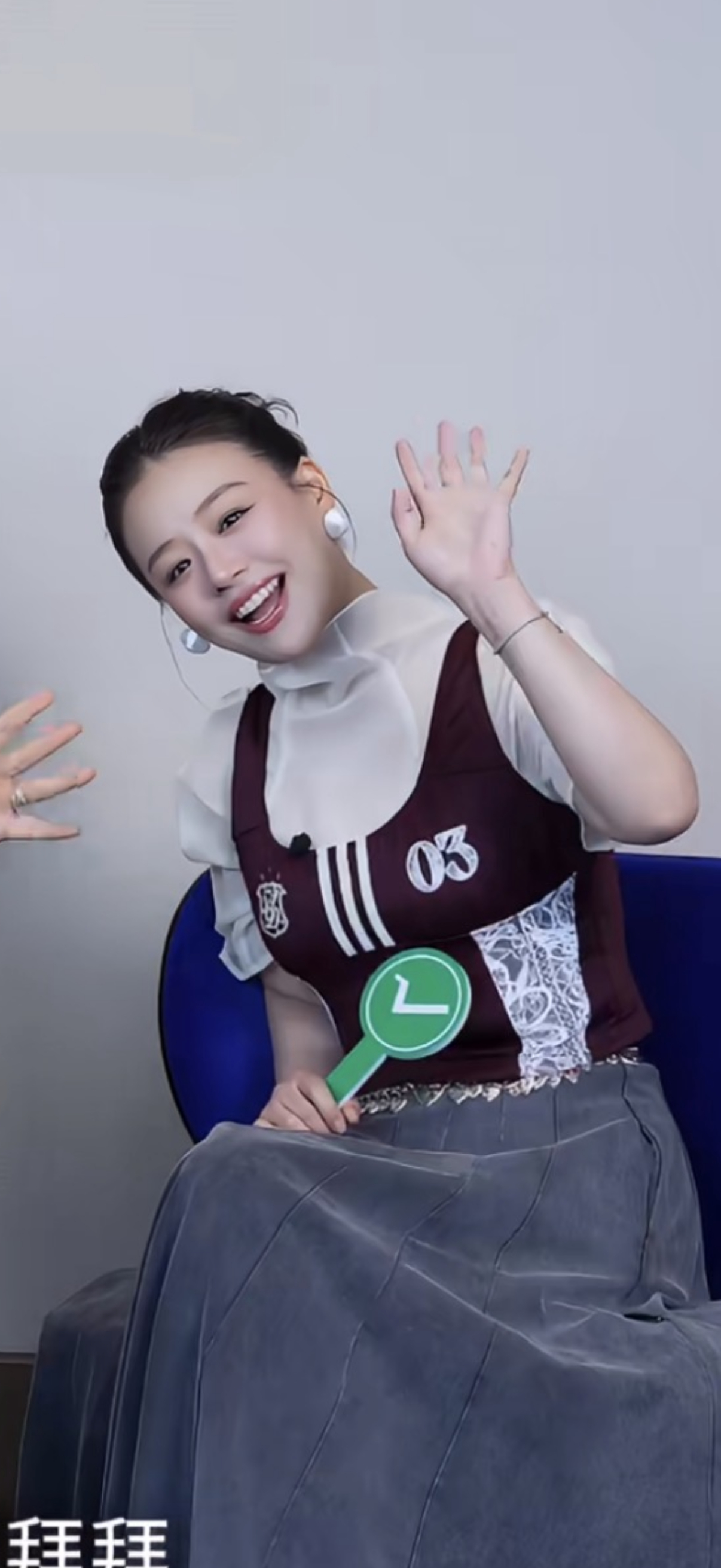 美食城美成啥了阿迪这天的头以后可以复制粘贴吗 