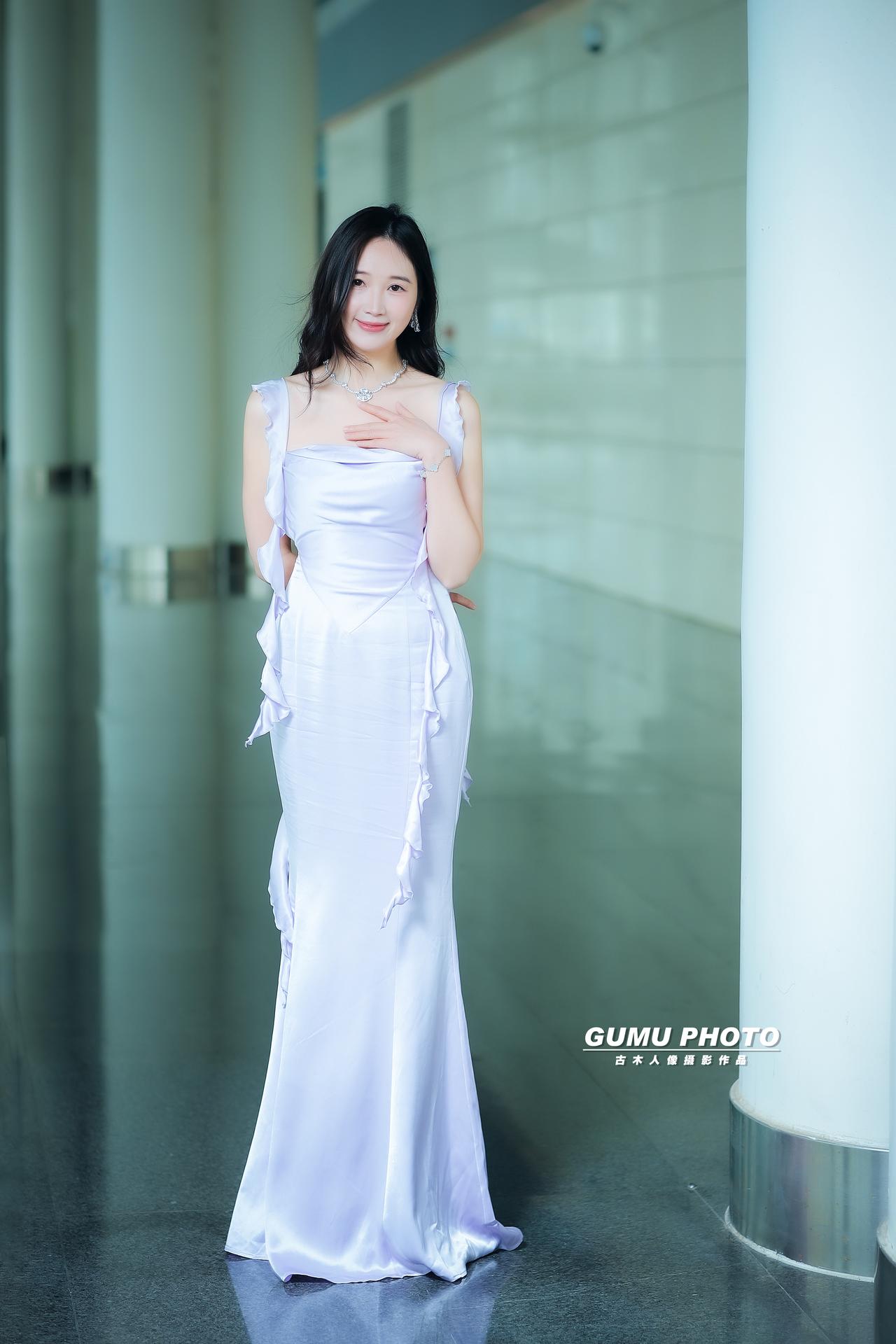 2025成都双十二车展外拍长安启源展台模特