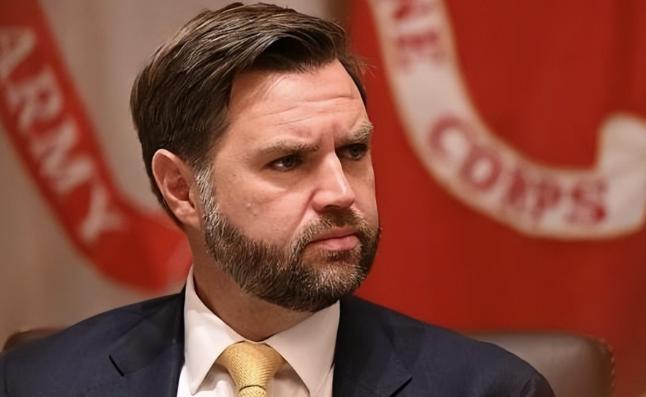 比特朗普还狠的人来了！
这次，估计不仅副总统万斯慌了，就连特朗普都要慌了，就在1