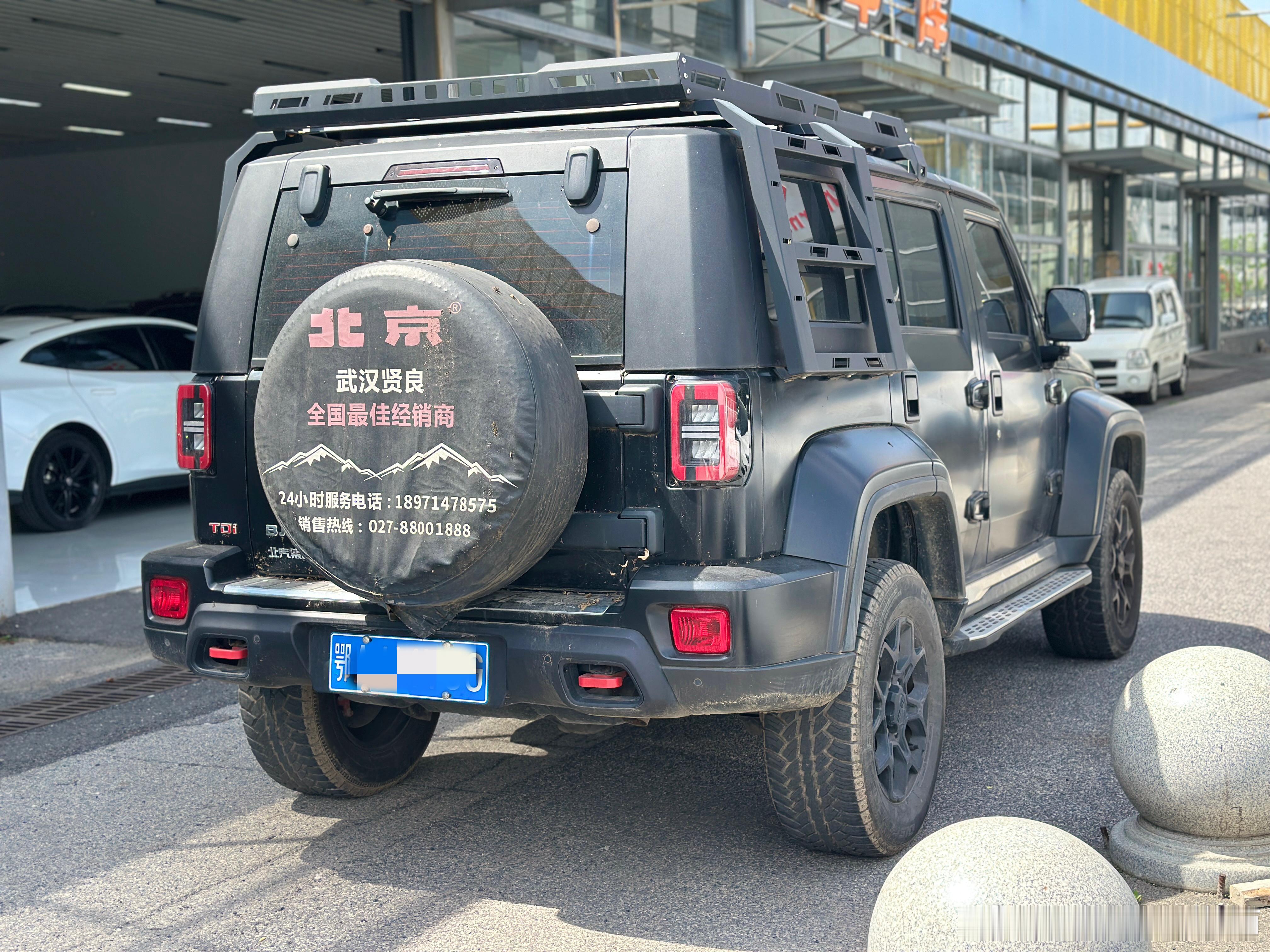 最新到店 23款北京BJ40柴油四驱刀锋英雄版侠客型 个人一手23年3月底上牌 