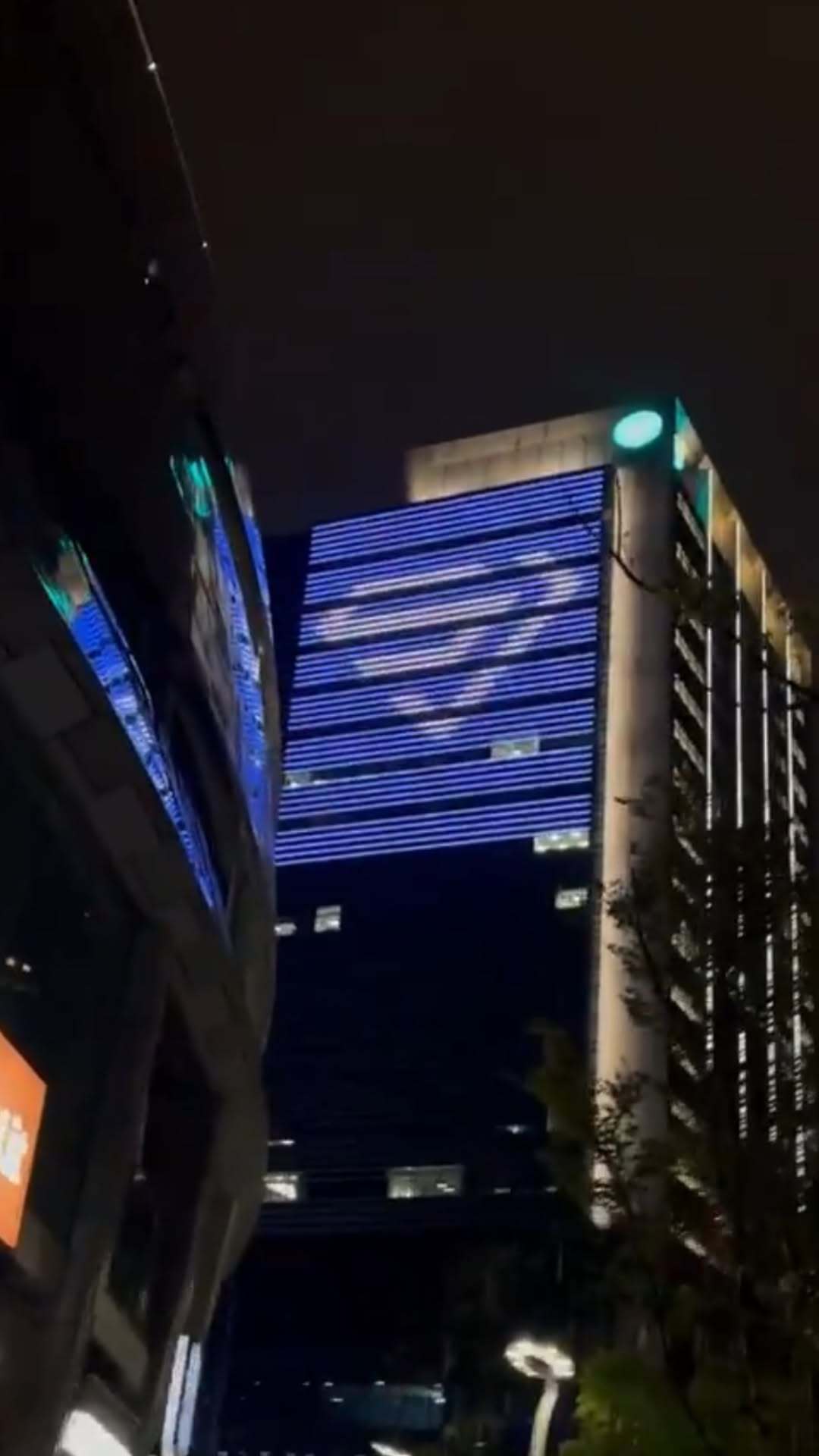 “CB百蓝_。251114 ins story更新： 