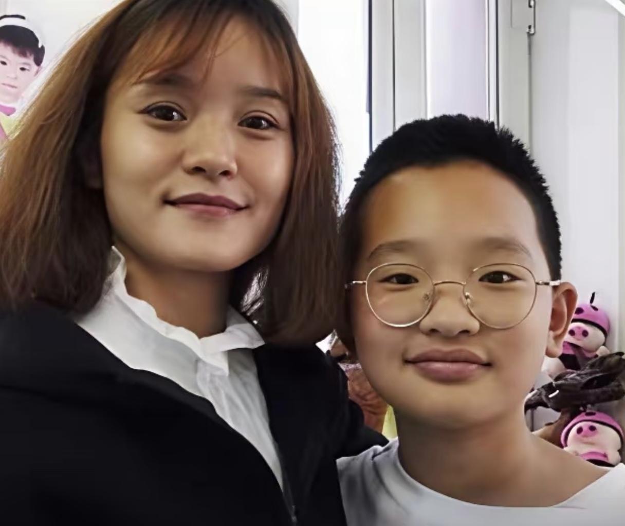 难怪很多人刚毕了业就要孩子，
原来像钟美美母亲这样的，才是真正的人生贏家啊！
