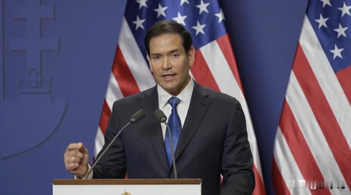 美国国务卿卢比奥16日说：“中国是个大国，有十几亿人口，是世界第二大经济体。中国