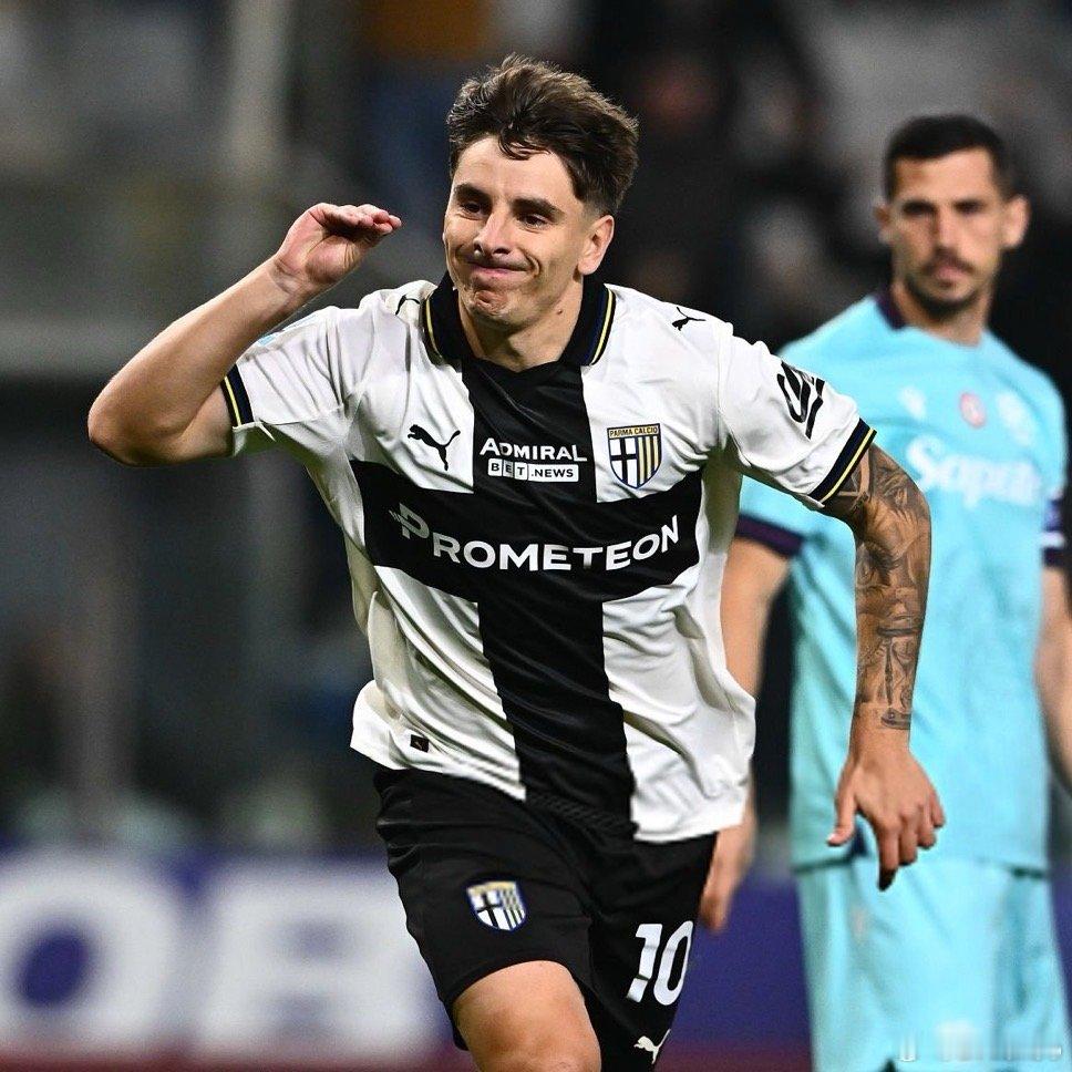 国新网：国米派球探到帕尔马对阵博洛尼亚的比赛现场考察了帕尔马中场球员贝尔纳贝  