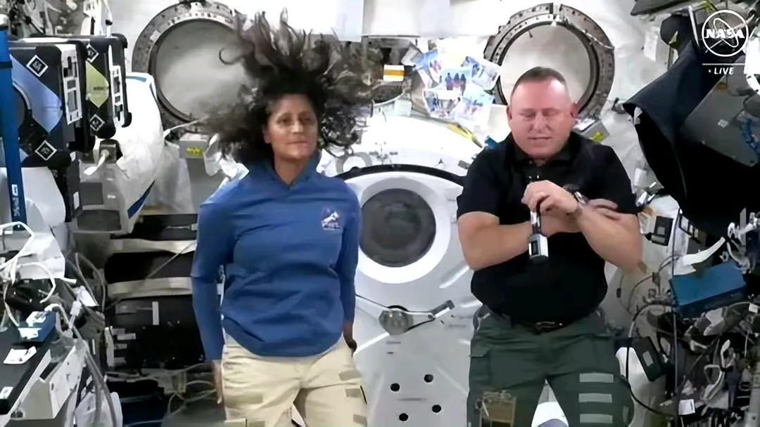 #欢迎神十八回家# 

咱家神十八都回来了，美国那俩倒霉蛋，还没回来呢，从NAS