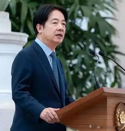 国台办今天把话说绝了

9月2日上午，国台办例行新闻发布会。

发言人张晗就两个