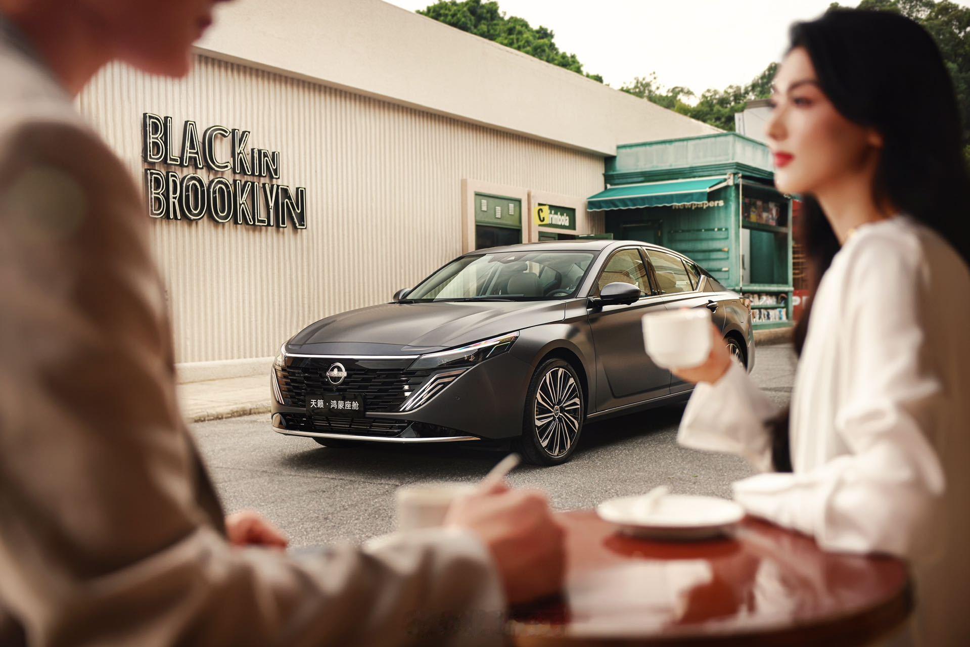 广州车展直接变演唱会现场！张靓颖居然加盟东风日产，车展展台炸场，这波跨界真的太会