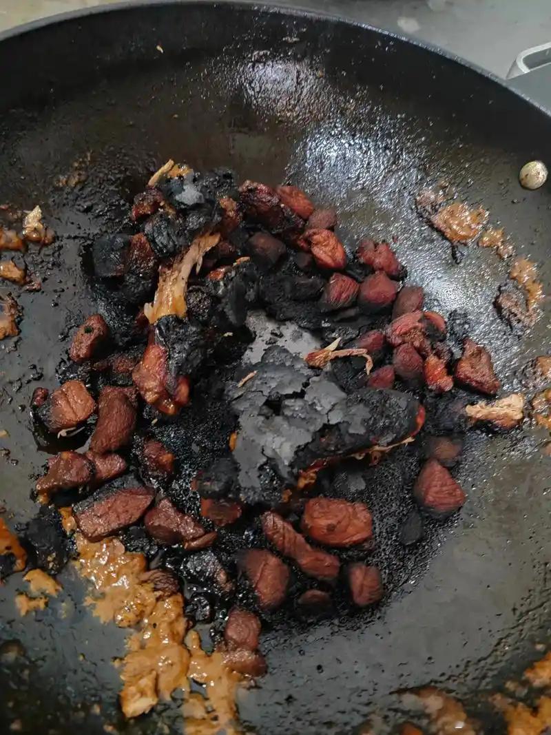 终于知道为什么有些人做菜难吃了你们难道都会做菜吗？我就是按照视频做的啊，煎至两面