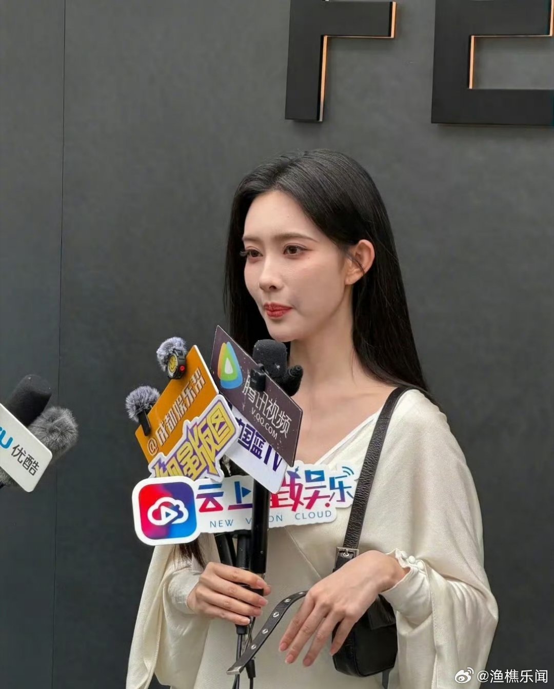 感觉孟子义最近的状态好疲惫呀...可以休息休息了 