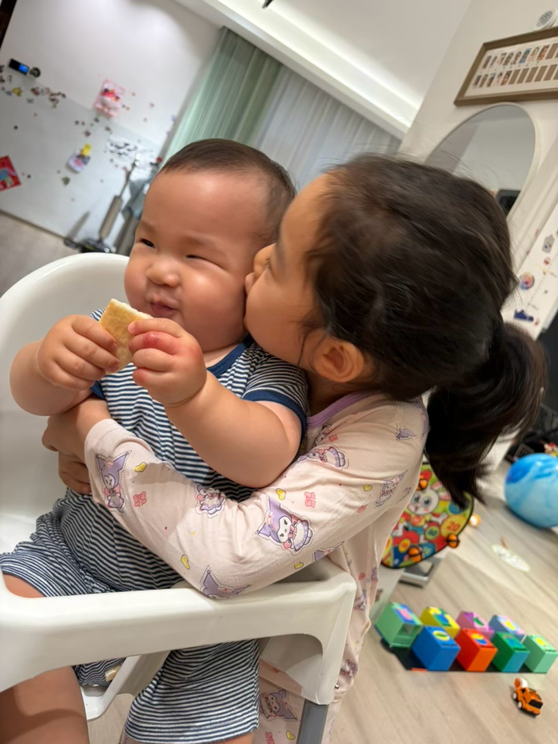 多宝最先会的是爸爸，第二会的是姐姐啥时候叫妈呢三娃人生