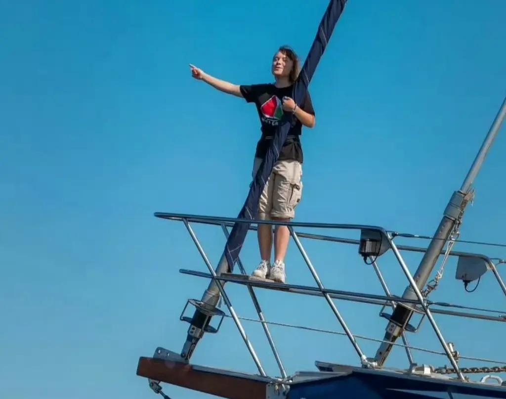 环保少女为什么不去俄乌前线？环保少女为什么不去阿富汗拯救妇女？
俄乌前线牺牲的士