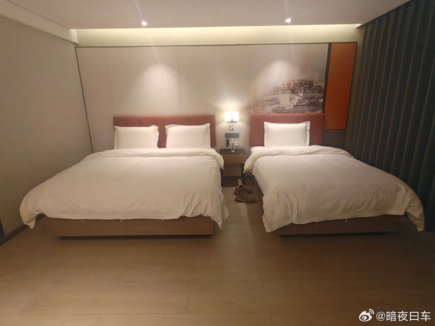有点纠结今晚一个人怎么睡了