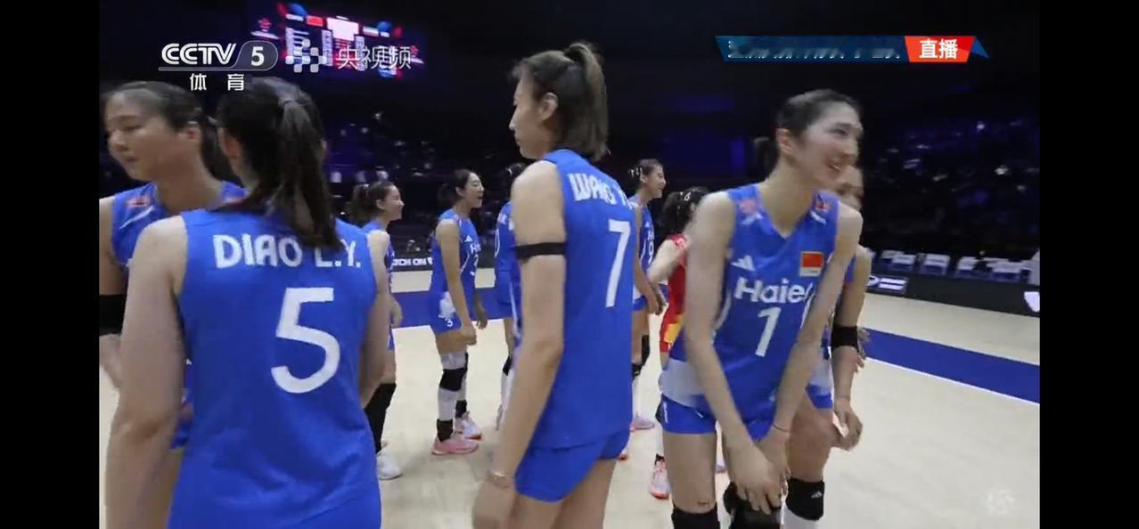 女排亚锦赛中国女排今晚迎来小组赛第2个对手伊朗女排，第一局中国女排以25：14轻