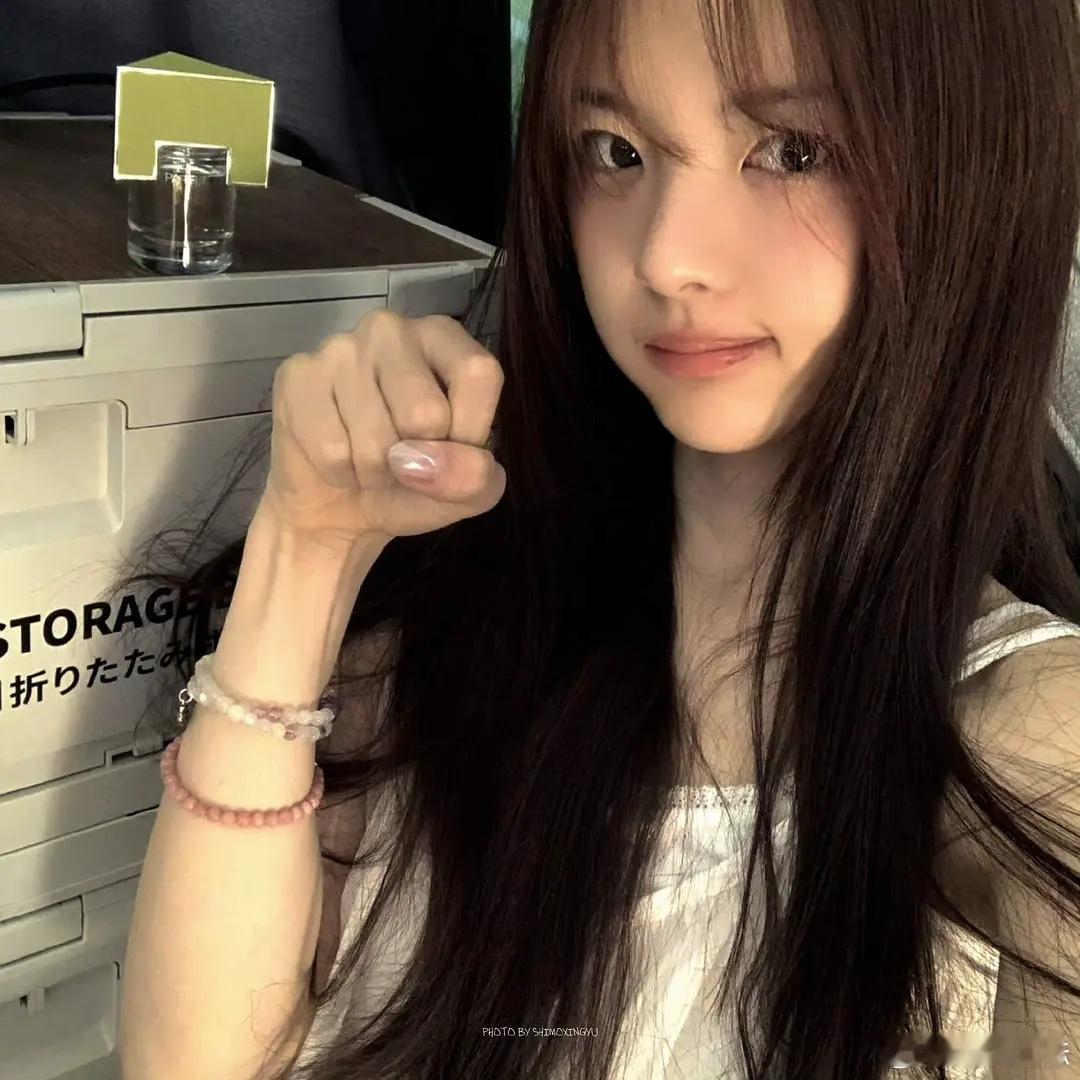 杨超越一直美啊 但糊了风评才好起来.. 