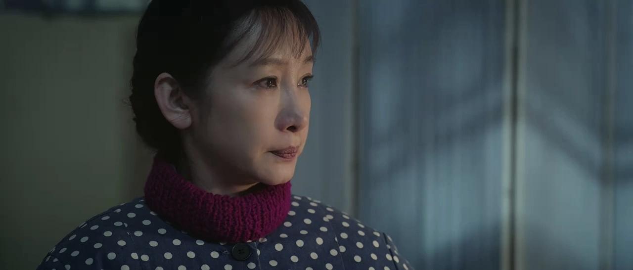 《主角》里面胡三元放炮被炸伤，还要被黄正经扣帽子的时候，为什么花姐、米兰都给他写