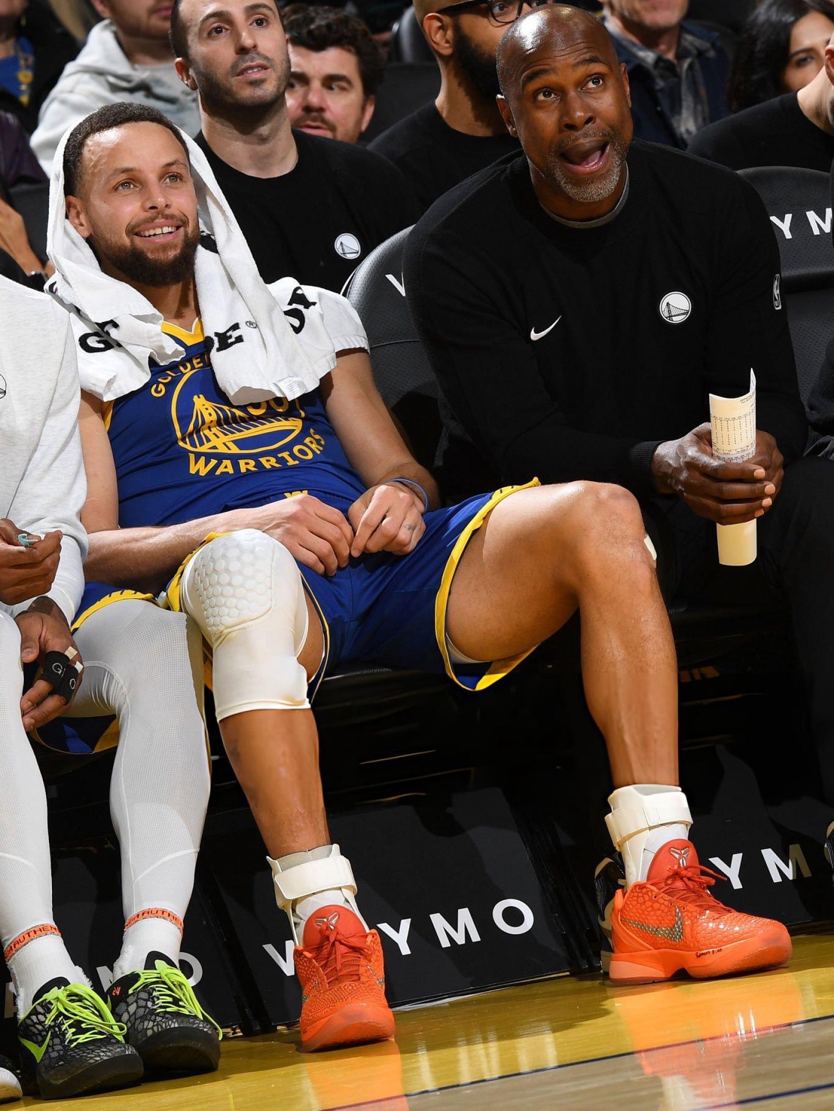 常规赛第36场 31分2篮板5助攻1抢断单节20分 科6是真帅啊🧡勇三疯还得库