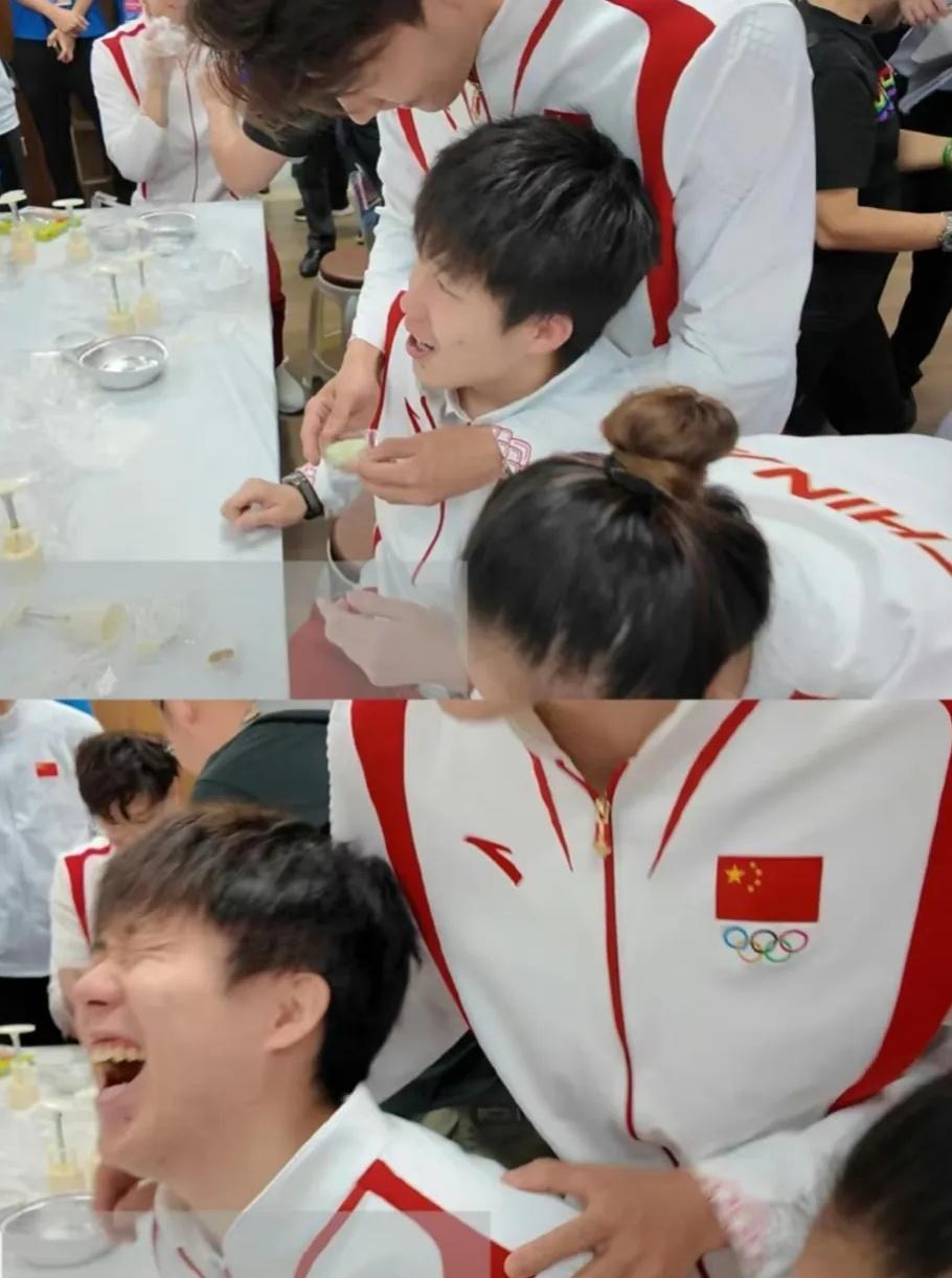 大头可真逗啊。

被徐嘉余和常圆喂月饼的时候，心里还犯嘀咕呢，想着这是拿我“试毒