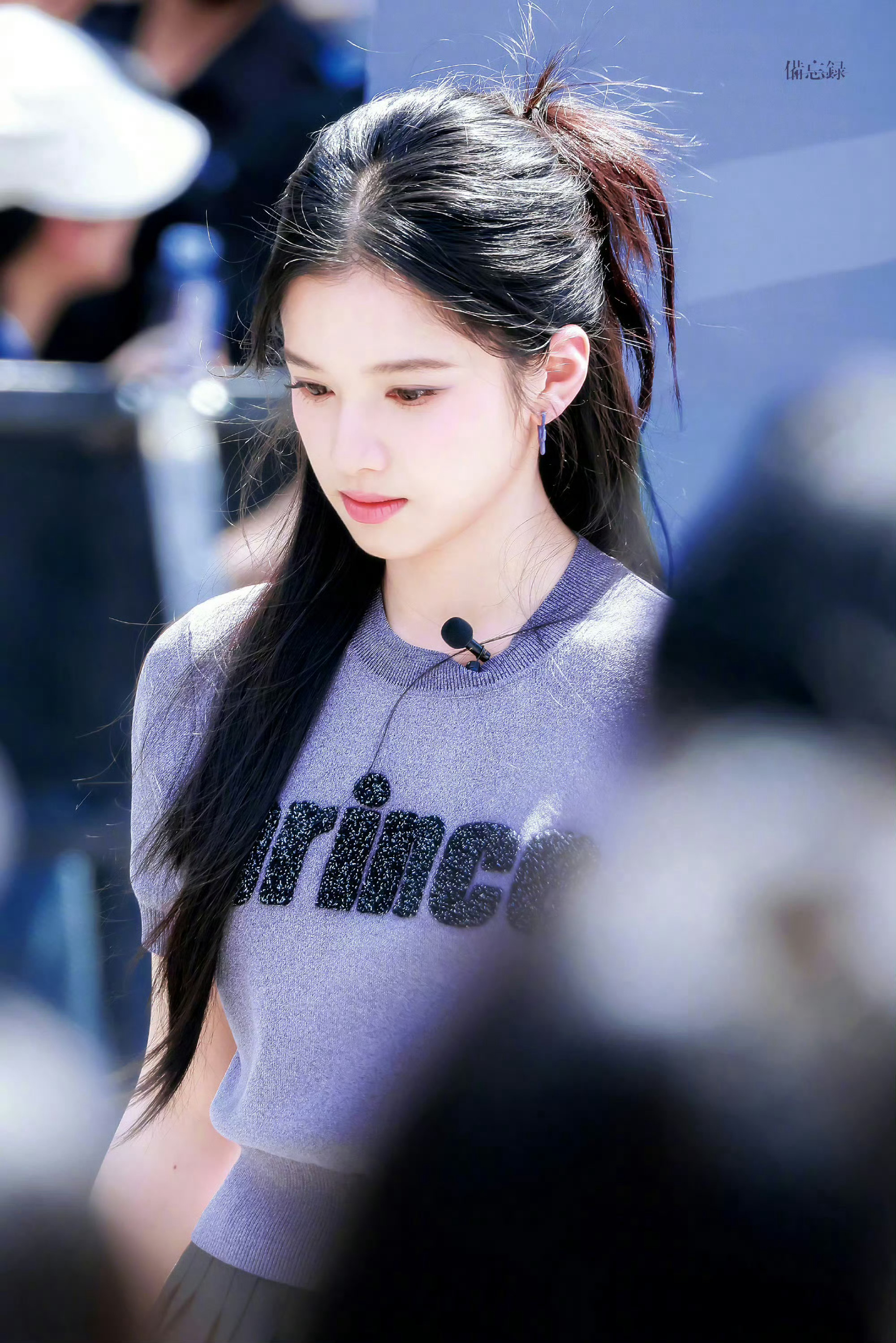 #张婧仪生图#  这就是浓颜系美女吗？[哇][哇]张婧仪最新路透半扎马尾，妥妥的