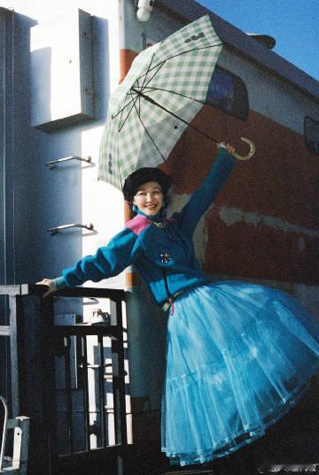 怎么没人通知金靖一声 不中了，俺们金靖这次“真实”作者来了，追更的文说完结就完结