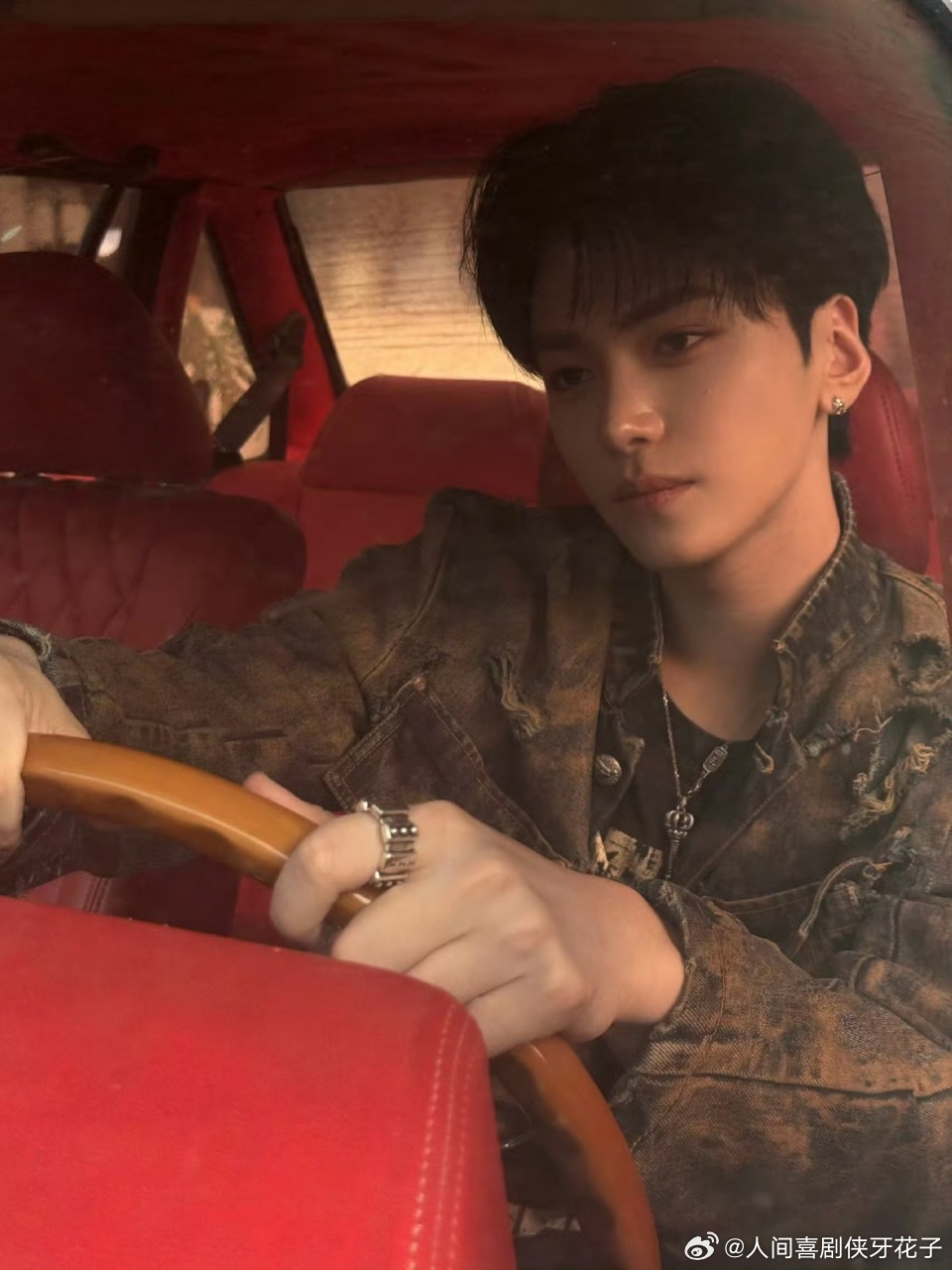 超燃青春的合唱官宣邵子恒邵子恒热成像帅气满分 有人热成像都藏不住帅，邵子恒全方位