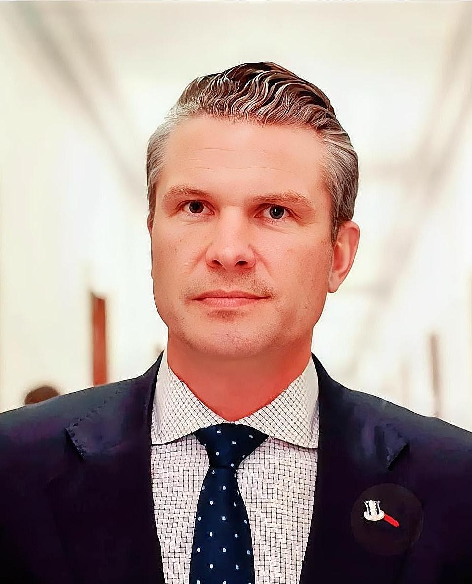 美防长为何在听证会上破防自己搞关税乱折腾，国内经济一团糟，还动不动就无端甩锅中国