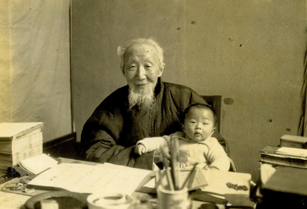 30年代马相伯（1840.4.7-1939.11.4）晚年小照历史影像