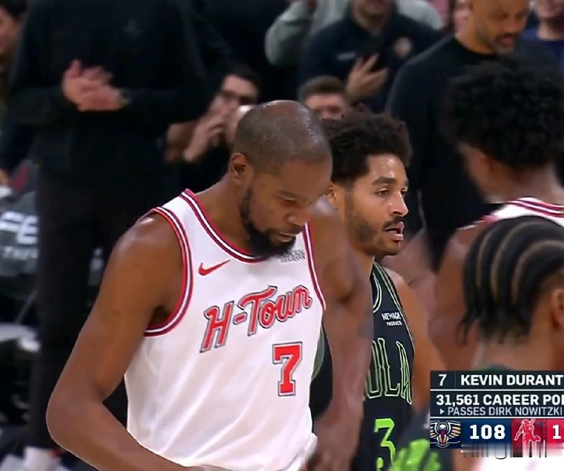 普尔很懂事！普尔谈杜兰特：

“祝贺KD超越诺维斯基。”

“达成新的纪录。”