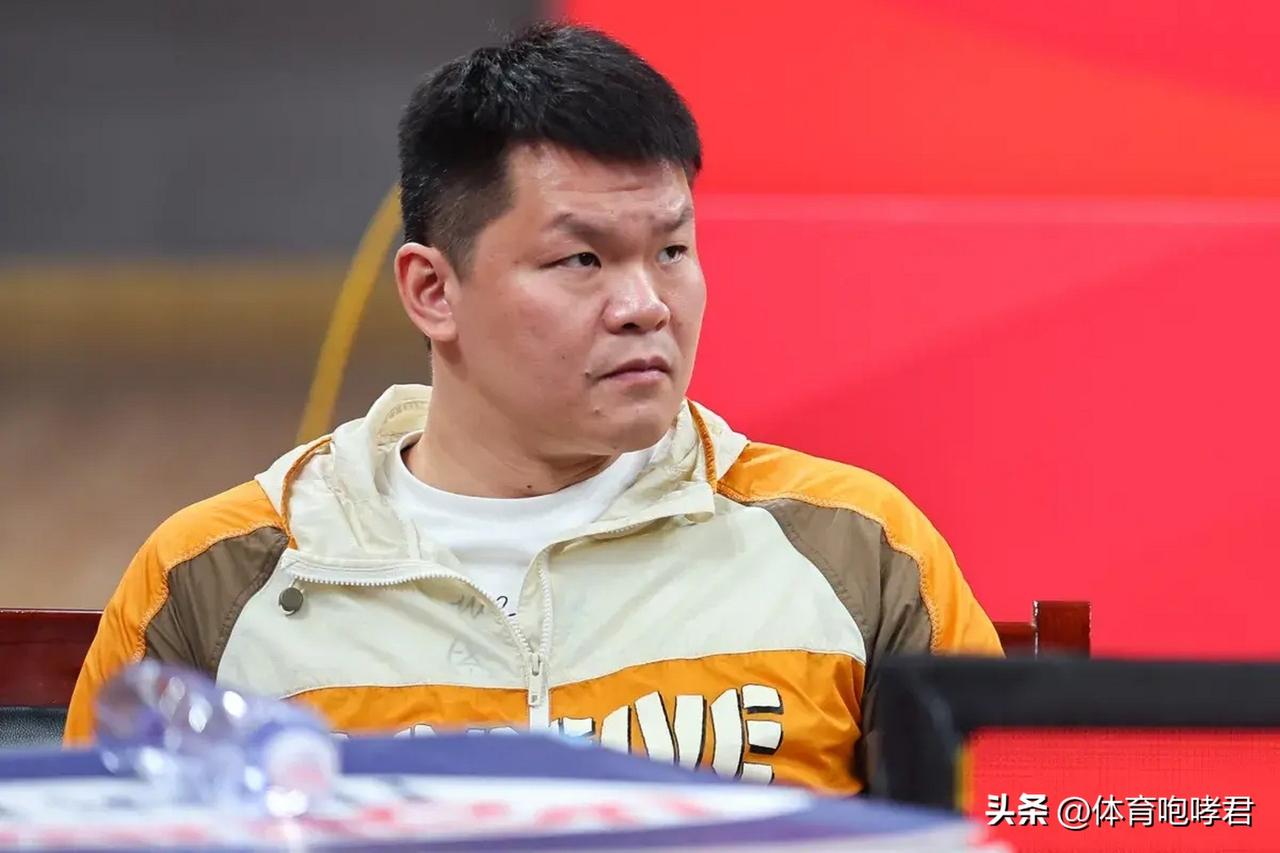 朱芳雨措手不及！
休赛期大幅度补强球队阵容后，朱芳雨迎来大丰收！广东男篮找到不少