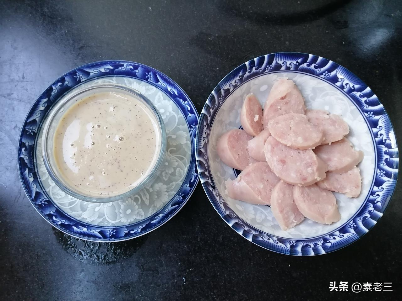为了省牙，我买了肉，灌了香肠。

我馋肉了，但不想吃炖肉，也不想吃炒肉，都费牙。