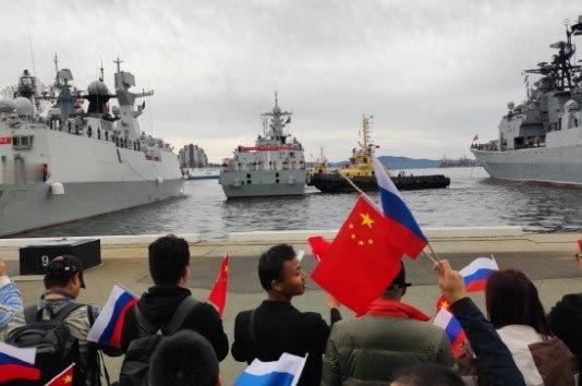 中俄海军“北部湾/互动2024”联合演习在日本海举行。俄中双方海军联合舰队进行联