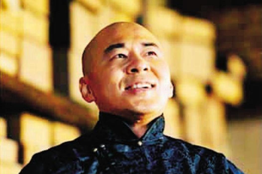 1900年，慈禧逃到山西乔家，张口借10万两应急，乔致庸却跪地说 “30万都行，