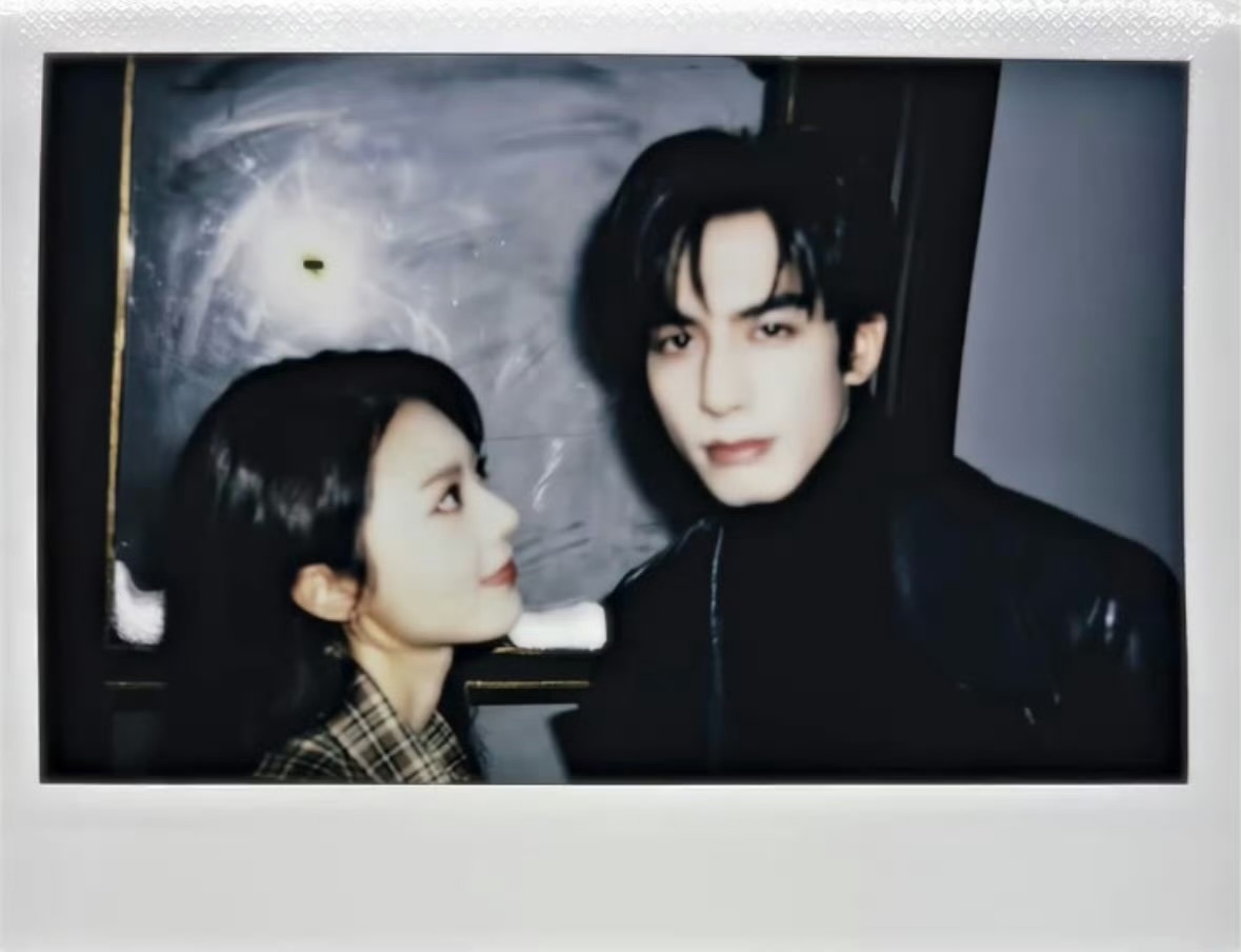 娱乐宋威龙赵今麦拍立得同框宋威龙赵今麦拍立得 就这样甜啊啊啊 