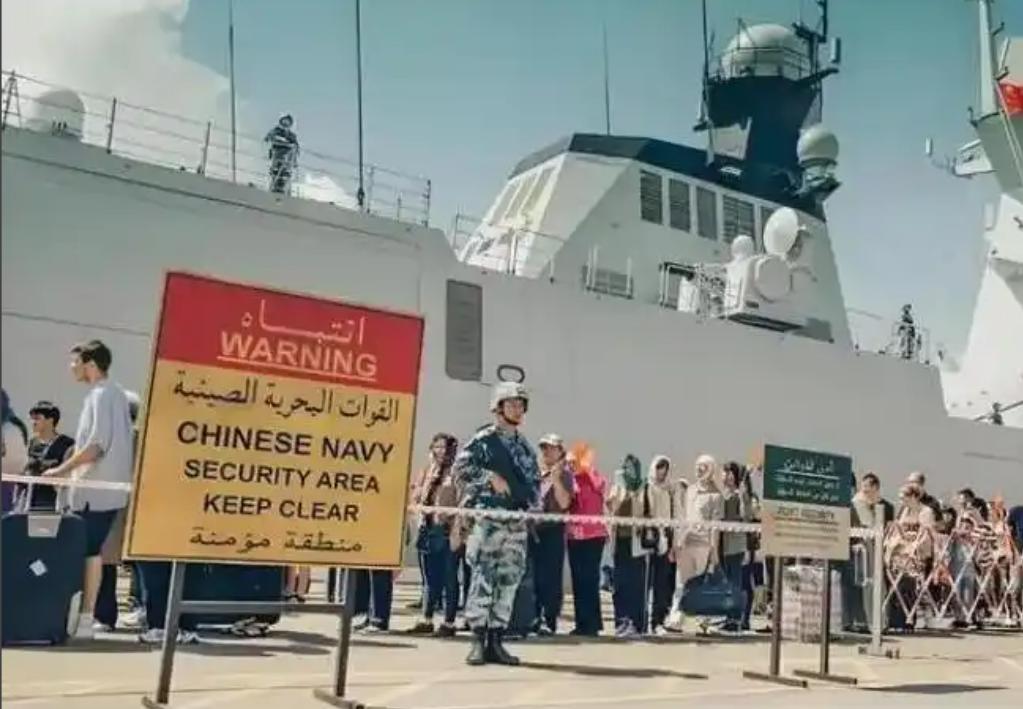 为什么中国撤侨时，武装分子不敢袭击？答案简单得让人想笑，因为他们是武装分子，不是