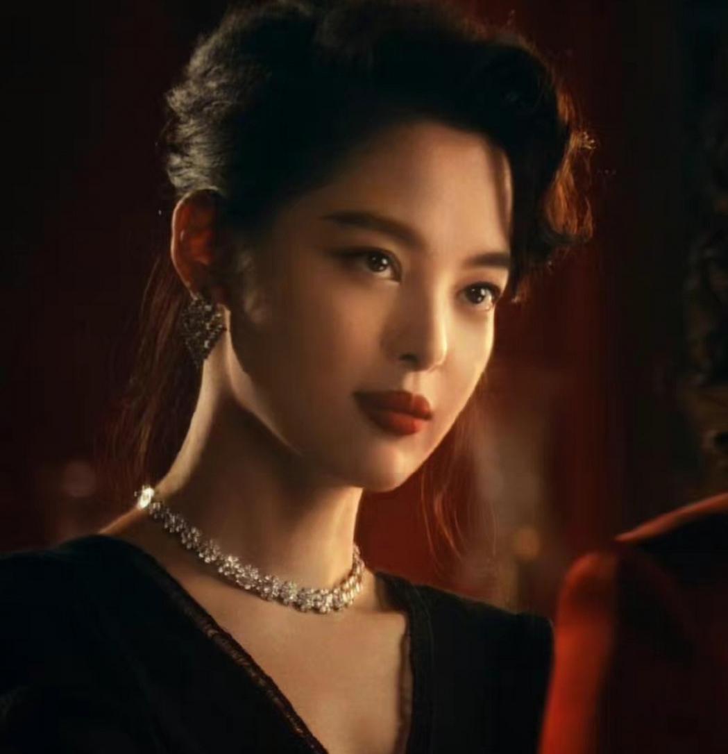 演员，辛芷蕾说，我看了一个评论，说我是一个把野心和欲望，写在脸上的演员，为什么，