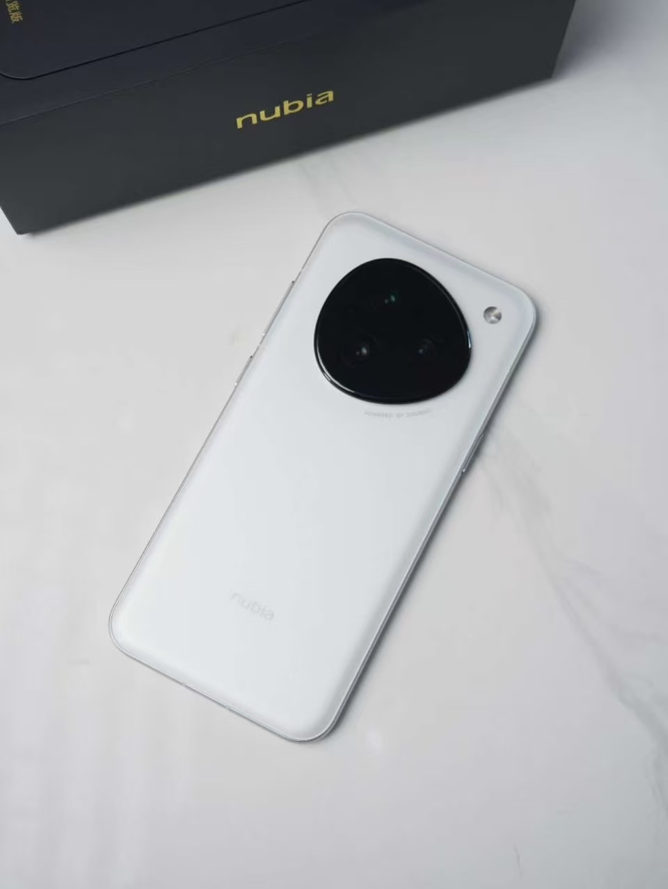 网传努比亚豆包手机下一代叫豆比手机  哇去，豆包手机真跑努比亚官网卖去了！这跨界