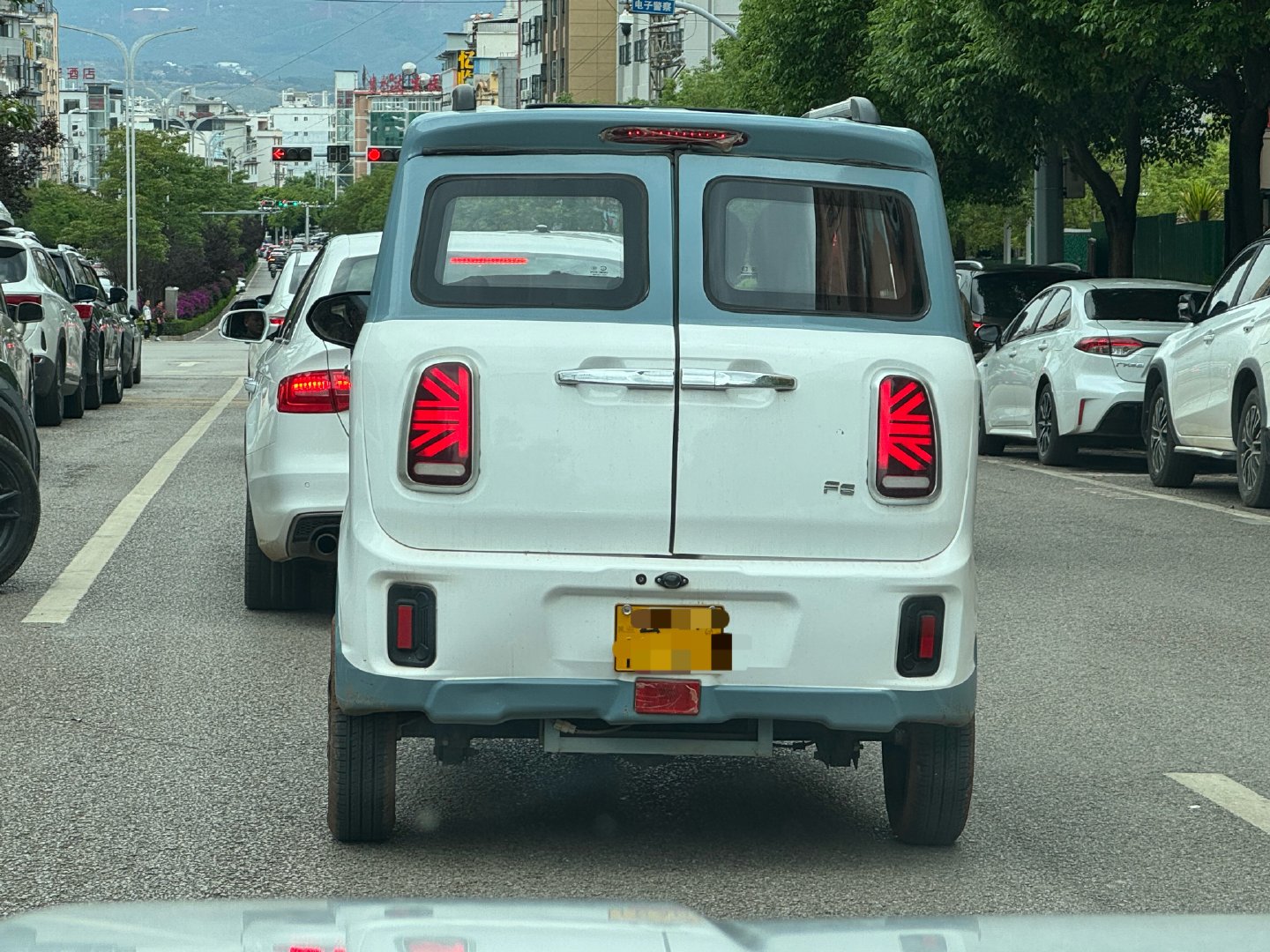 乡村俱乐部人？ 